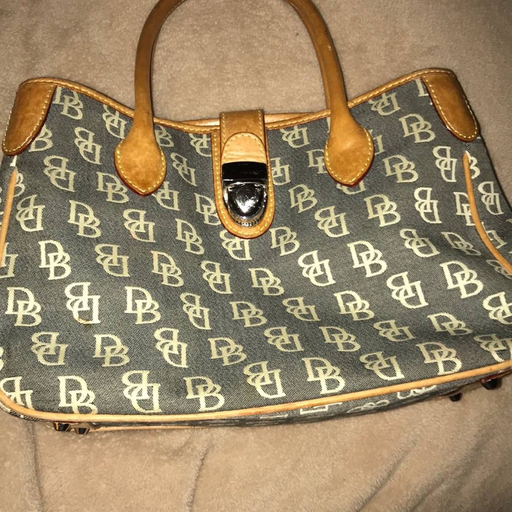 Dooney and Bourke large handbag